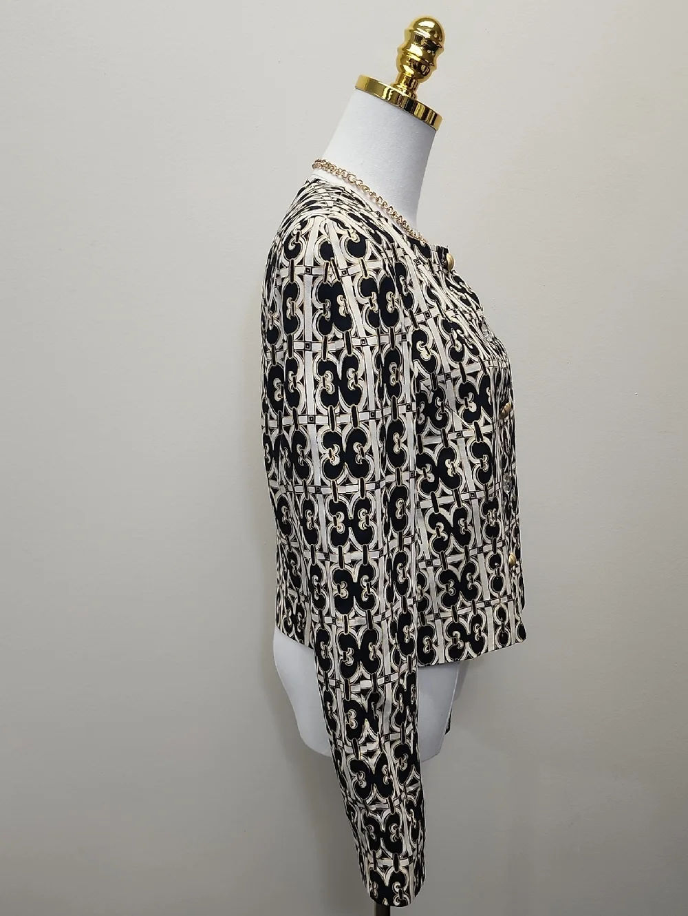 Doncaster black cream
